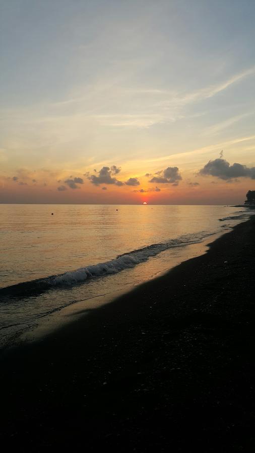 Solaluna Beach Homestay 아메드 외부 사진